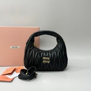 （Black）MiuMiu Wander Hobo Folded Bag