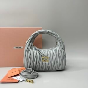（Pearl Grey）MiuMiu Wander Hobo Folded Bag