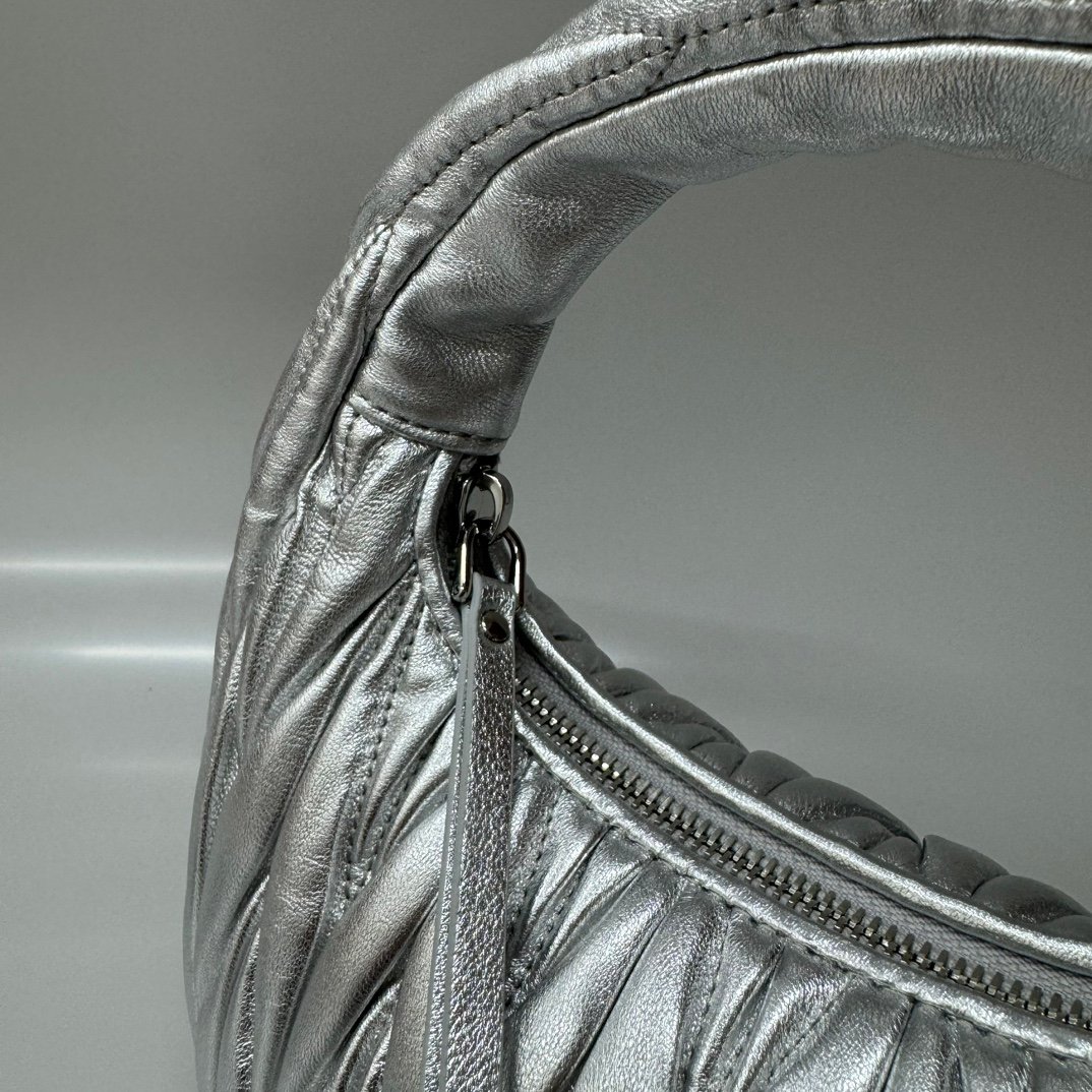 (Silver)MiuMiu Wander Hobo Folded Bag - Image 4