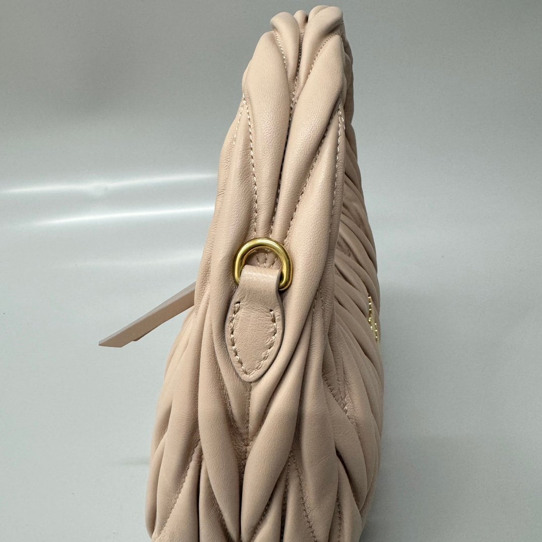 (Powder Pink)MiuMiu Wander Hobo Folded Bag - Image 7