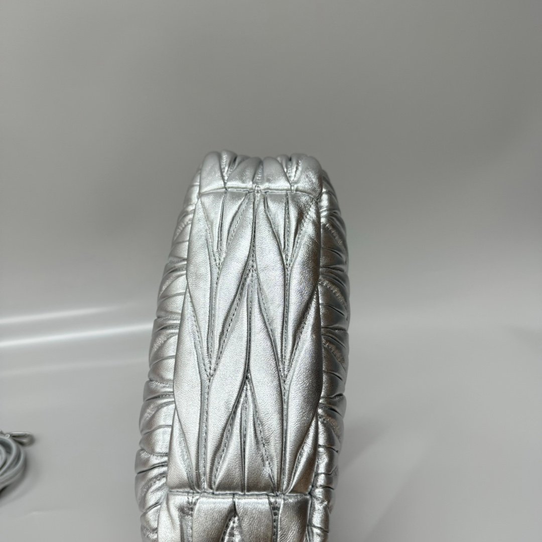 (Silver)MiuMiu Wander Hobo Folded Bag - Image 7